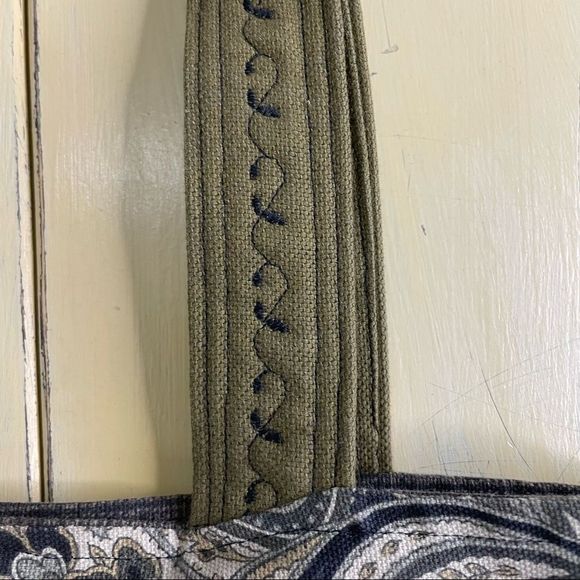 Handmade Funky Vintage Button Small Hand Bag - Picture 4 of 14